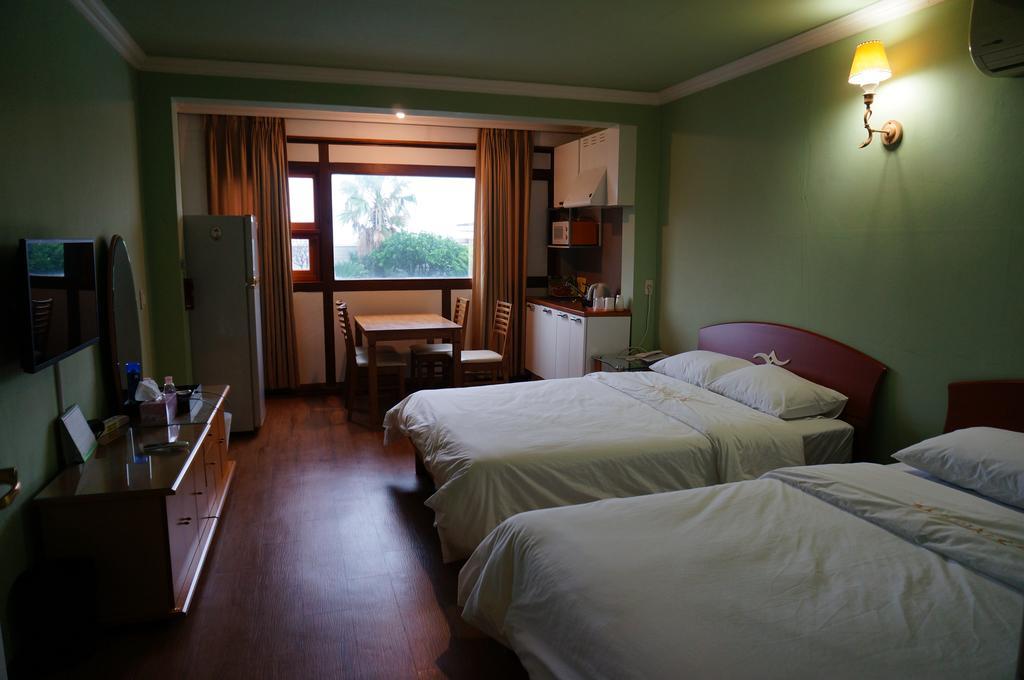 Park Beach Hotel Jeju Habitación foto