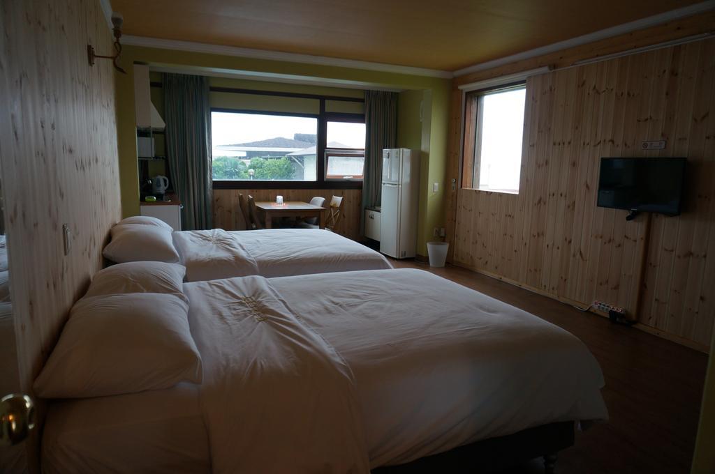 Park Beach Hotel Jeju Habitación foto
