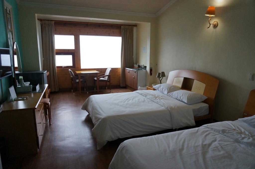 Park Beach Hotel Jeju Habitación foto