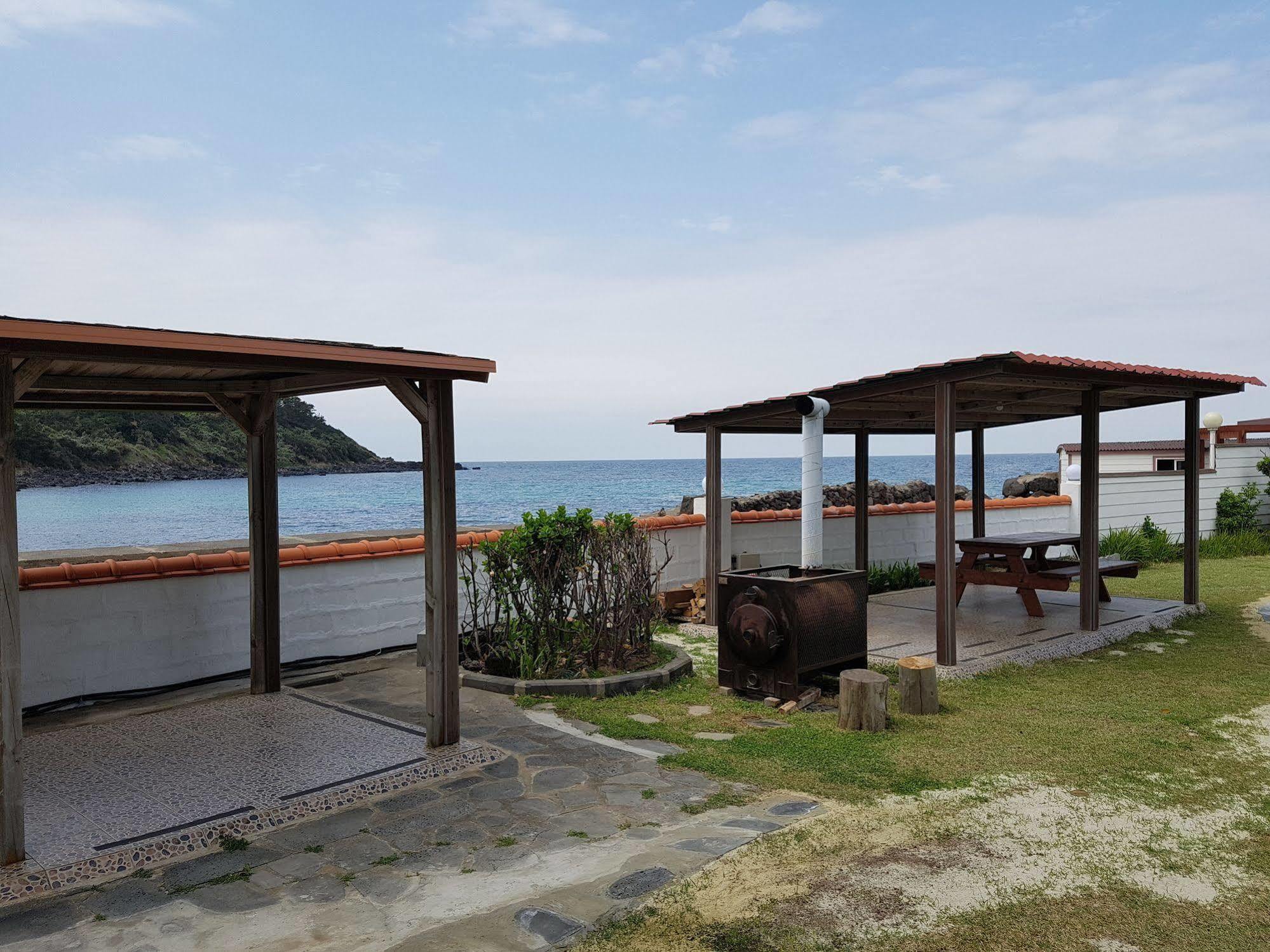 Park Beach Hotel Jeju Exterior foto